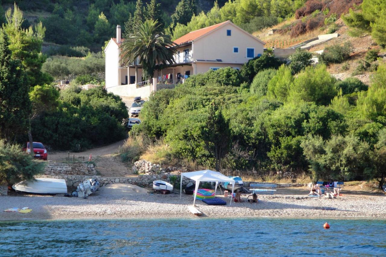 Seaside Secluded Apartments Cove Tvrdni Dolac, Hvar - 4008 Gdinj Bagian luar foto