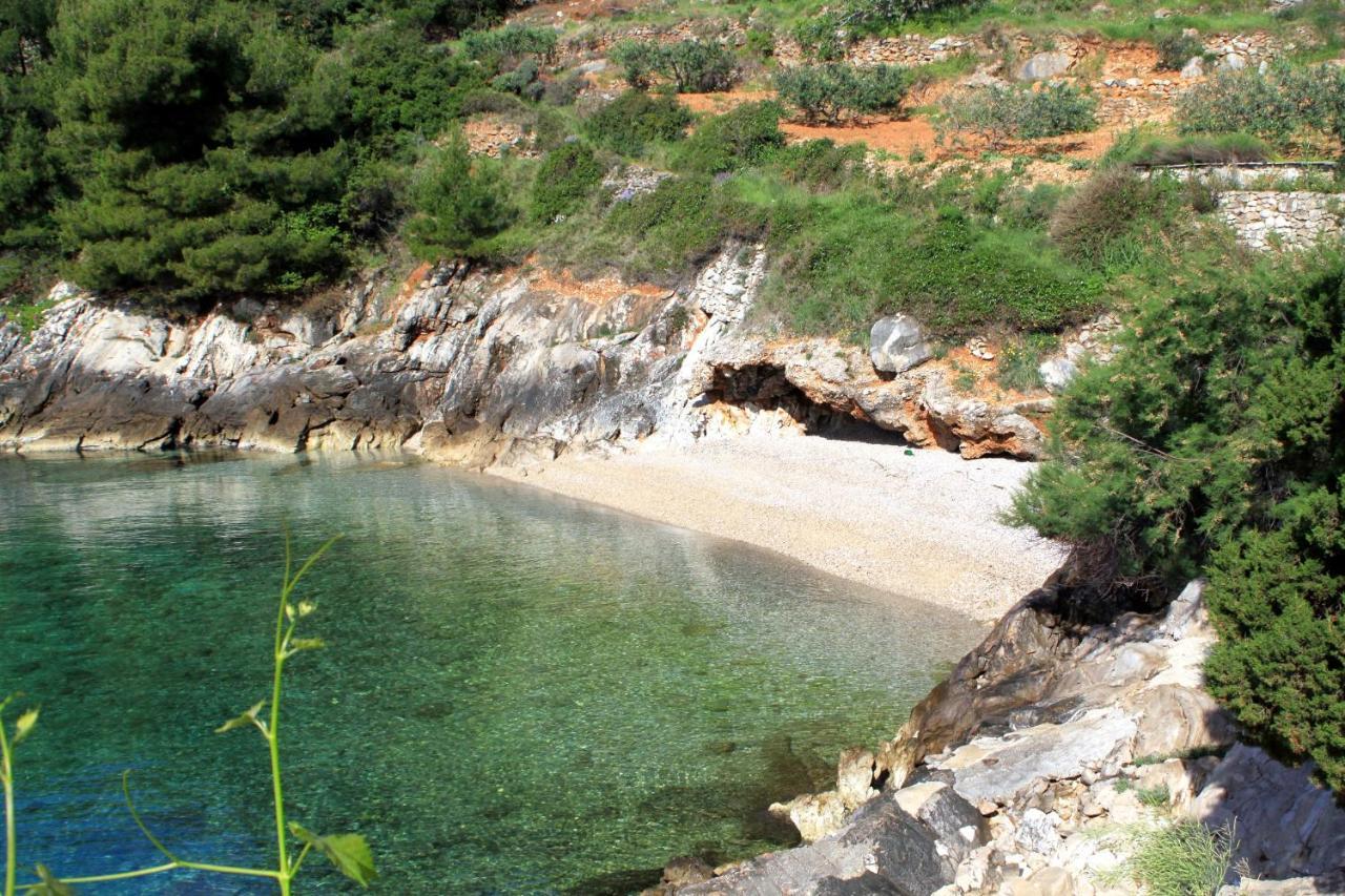 Seaside Secluded Apartments Cove Tvrdni Dolac, Hvar - 4008 Gdinj Bagian luar foto