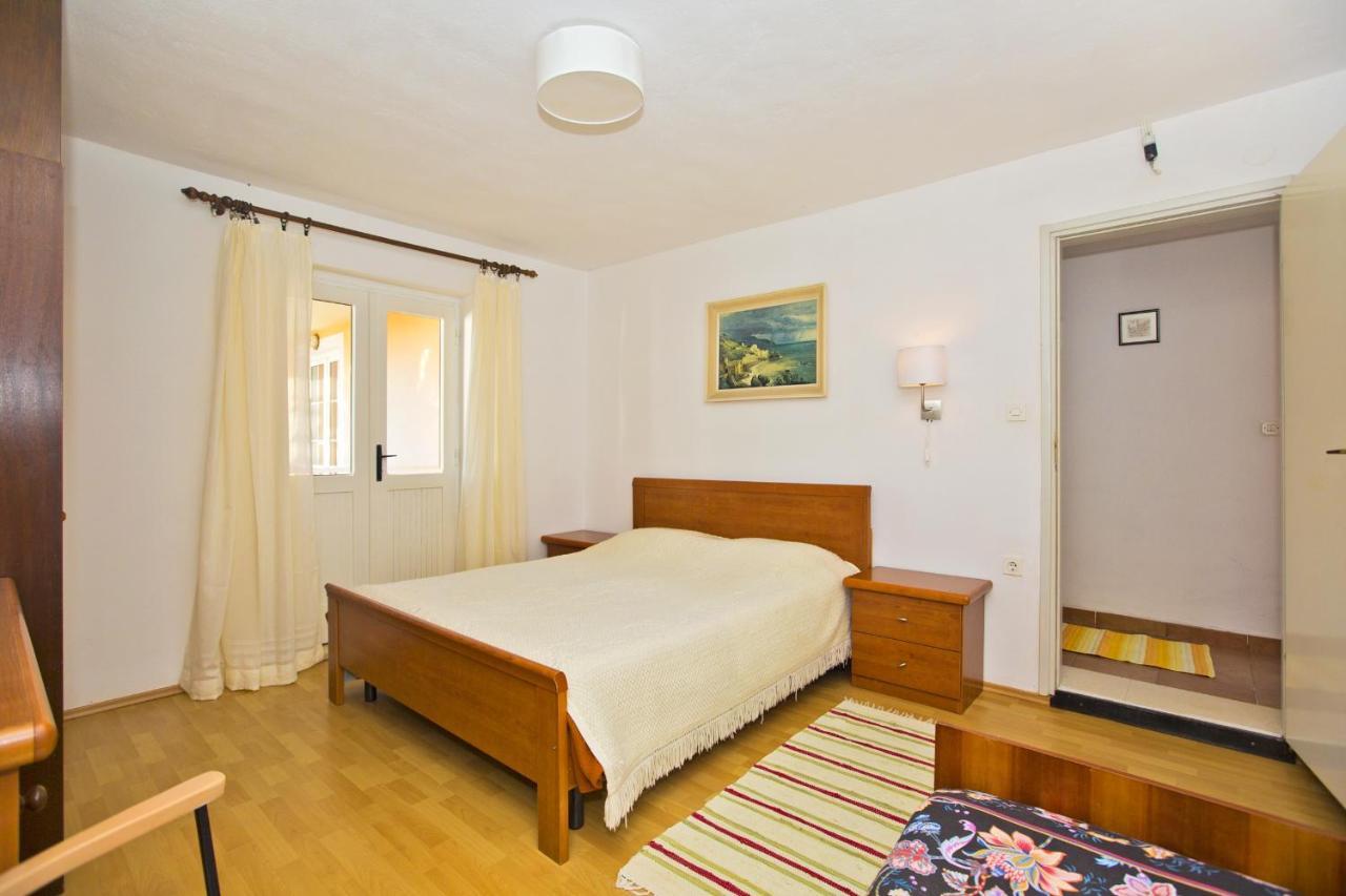 Seaside Secluded Apartments Cove Tvrdni Dolac, Hvar - 4008 Gdinj Bagian luar foto