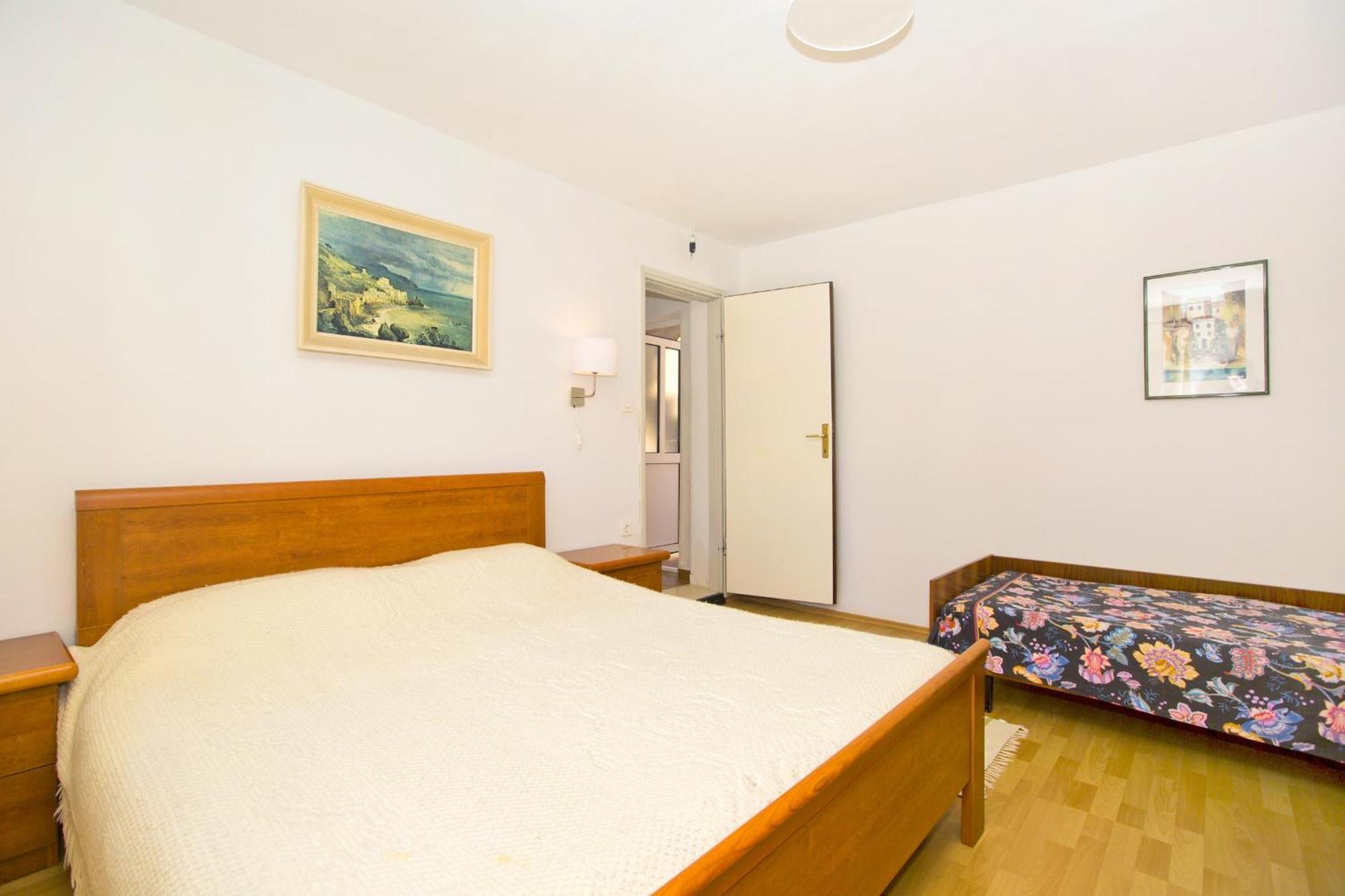 Seaside Secluded Apartments Cove Tvrdni Dolac, Hvar - 4008 Gdinj Ruang foto