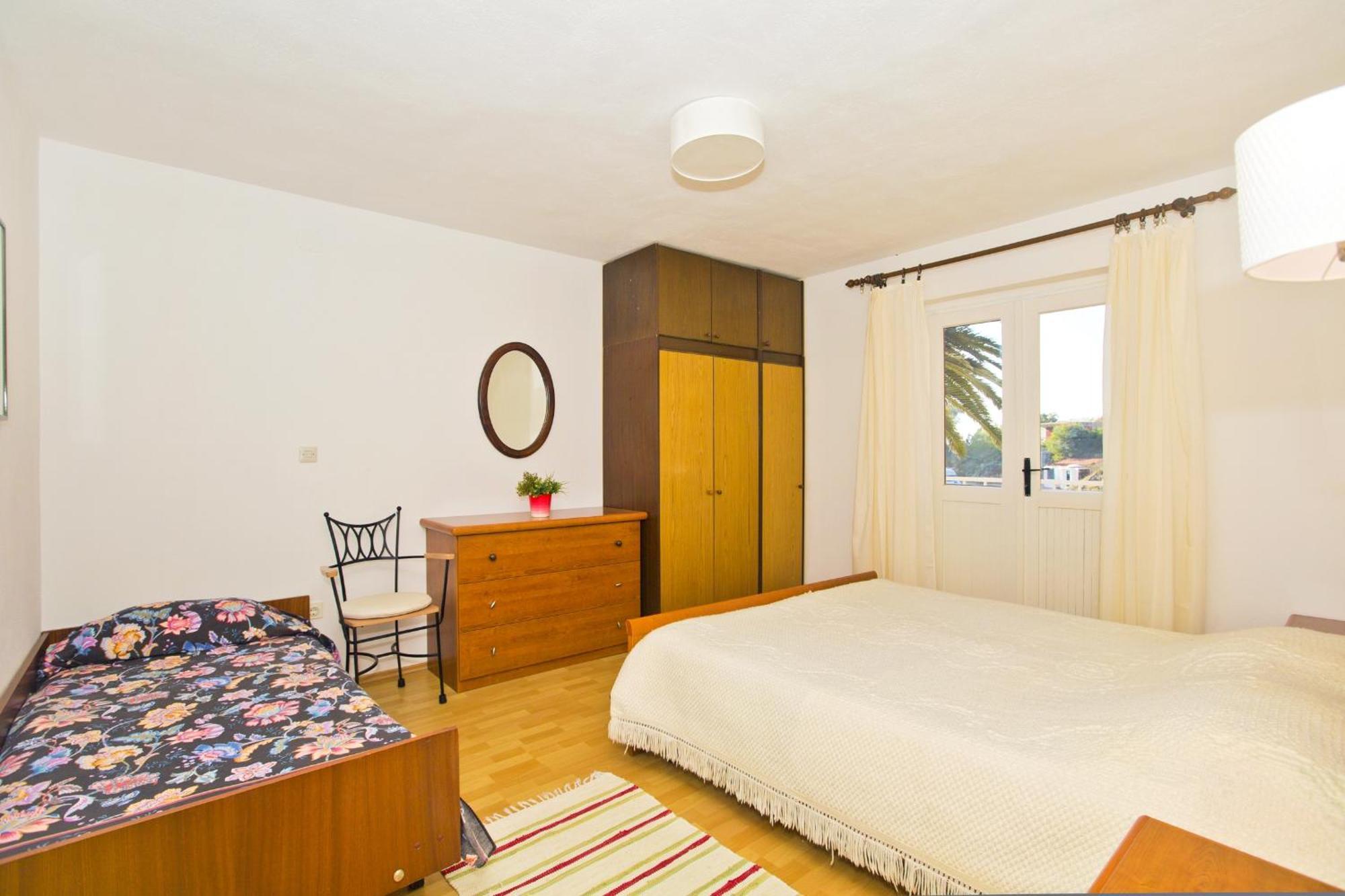 Seaside Secluded Apartments Cove Tvrdni Dolac, Hvar - 4008 Gdinj Ruang foto